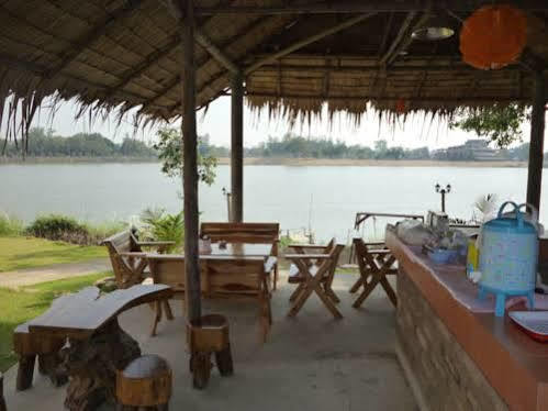 Baan Din Baramee Resort Kamphaeng Phet Exterior foto